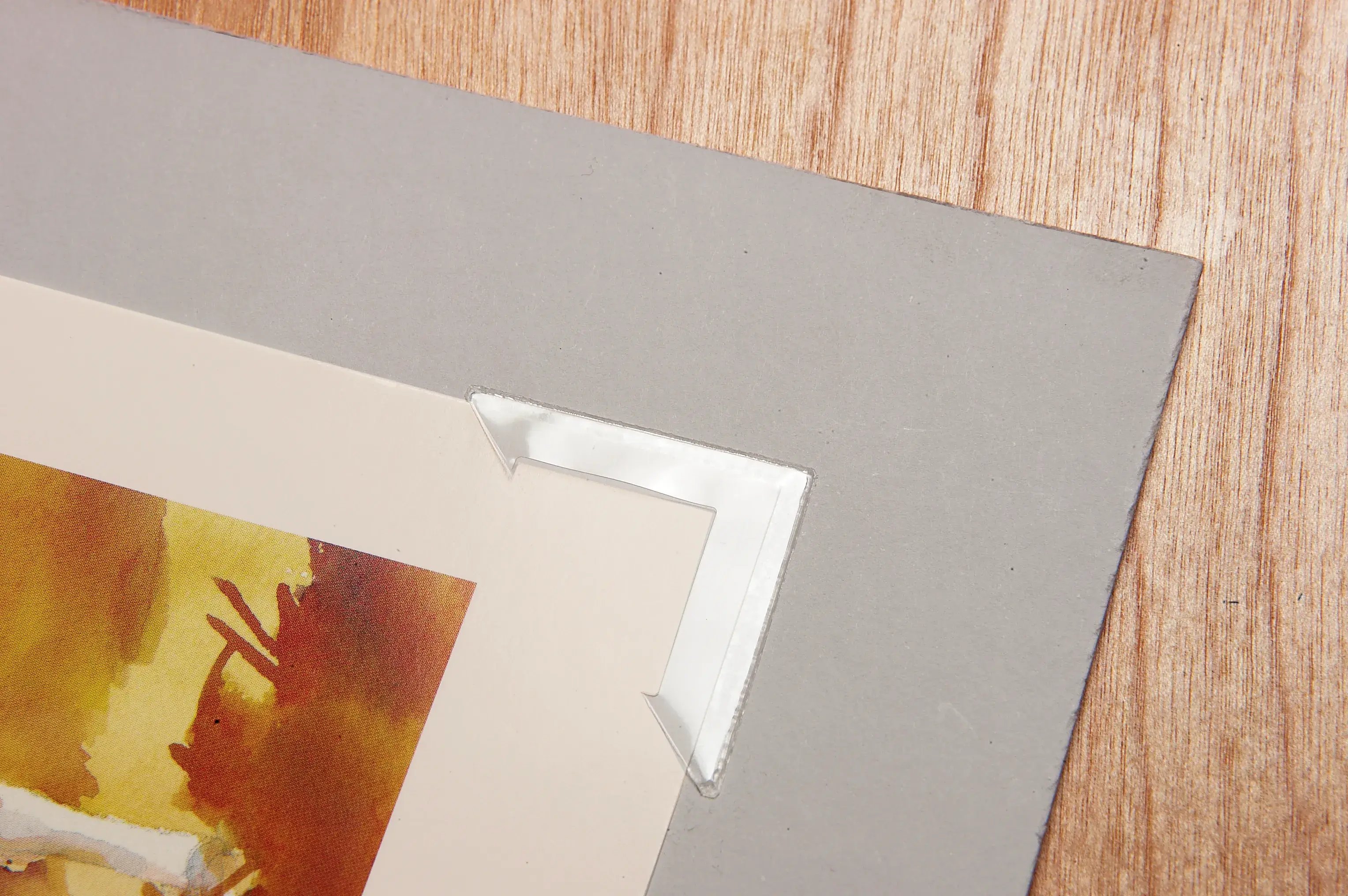 Gaylord Archival® Maxiview 1 1/4" Clear Self-Adhesive Polypropylene Photo Corners (250-Pack)